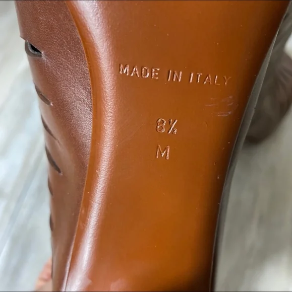 ❗ SOLD ❗ 🥰 DVF Laser Cut Booties - Picture 6 of 11